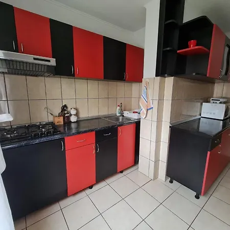 Cozy 3-room In דירה *